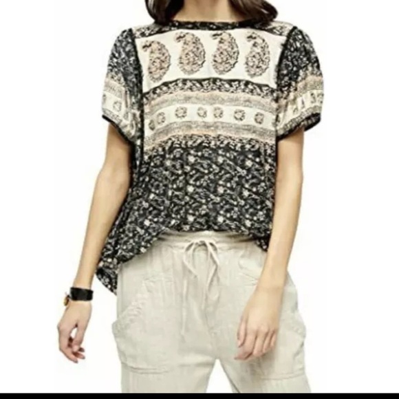 Free People Tops - FREE PEOPLE Paisley Modal Blend Puff Sleeve Top Sz Large Boho Beachy Whimsigoth